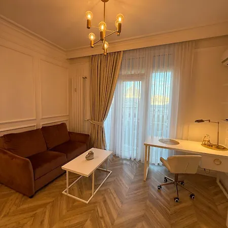 10 Bucarest